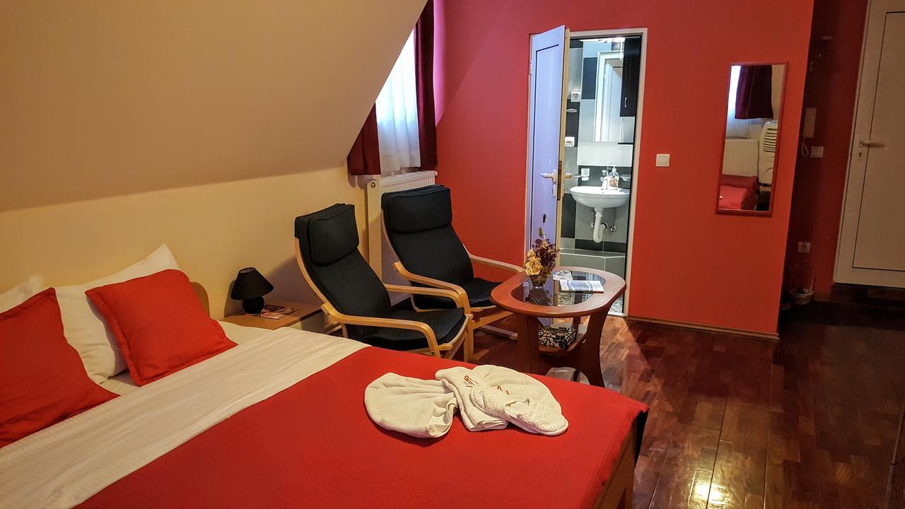 Garni Hotel Lama Крагуєваць Екстер'єр фото