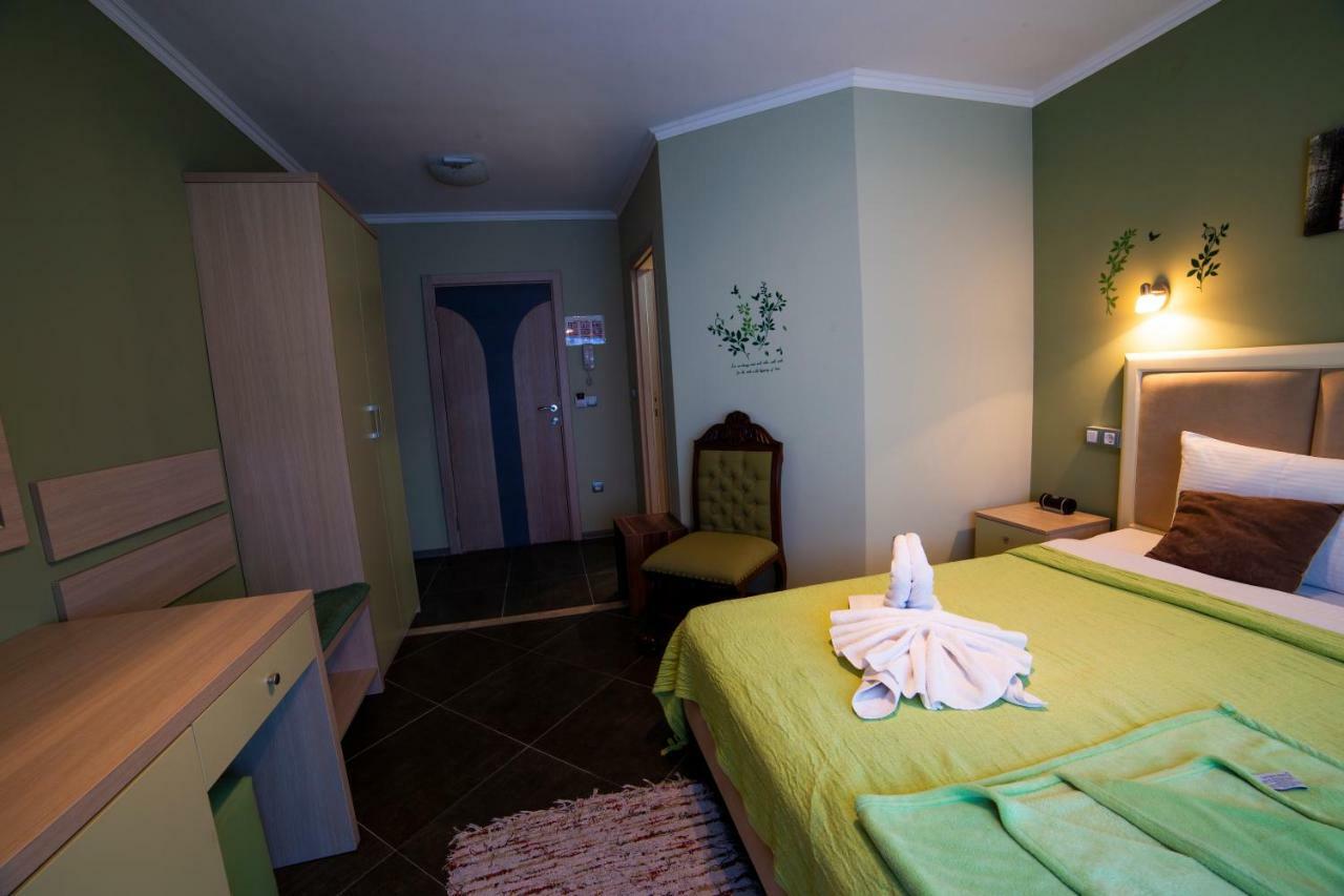Garni Hotel Lama Крагуєваць Екстер'єр фото