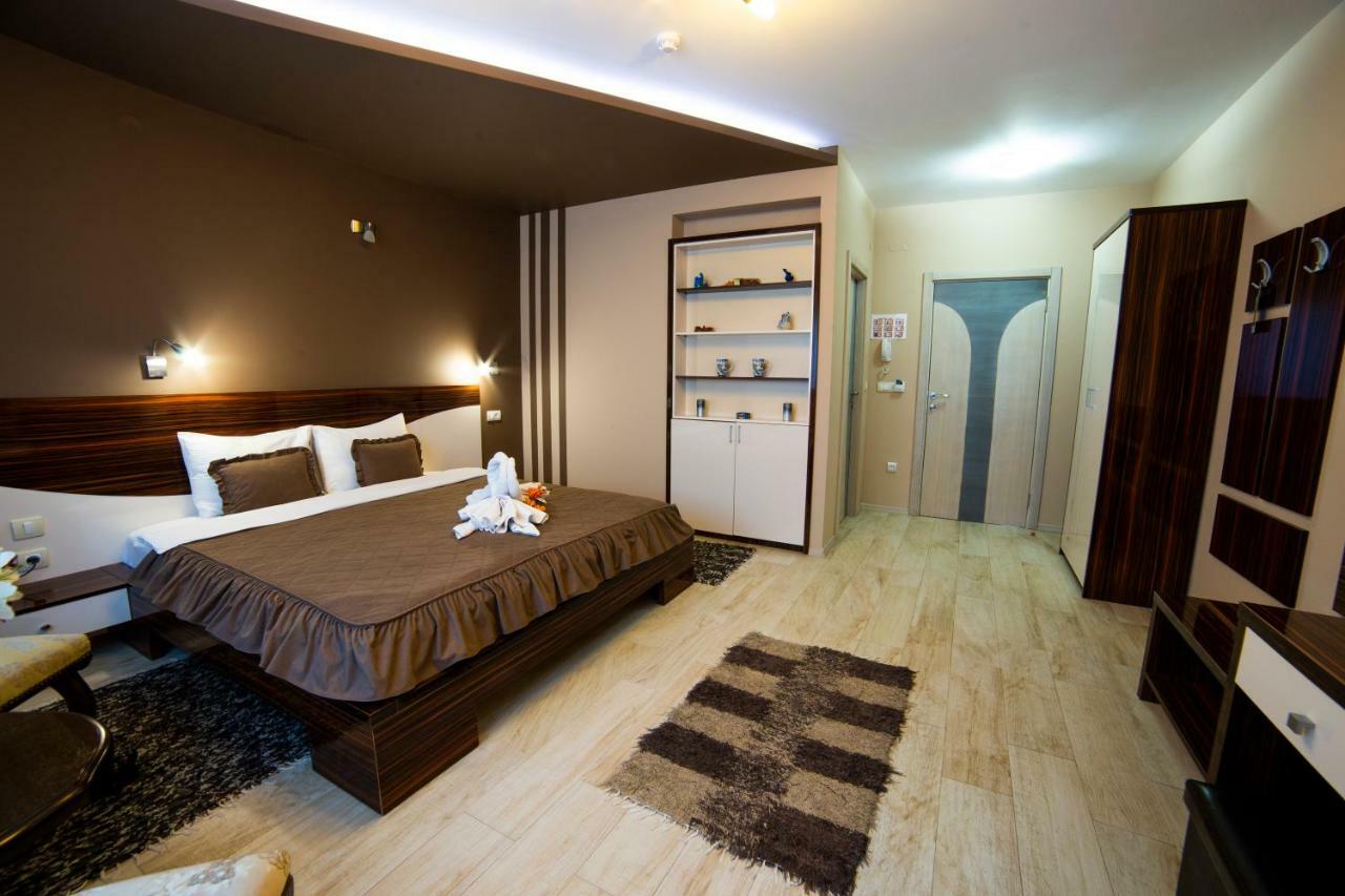 Garni Hotel Lama Крагуєваць Екстер'єр фото