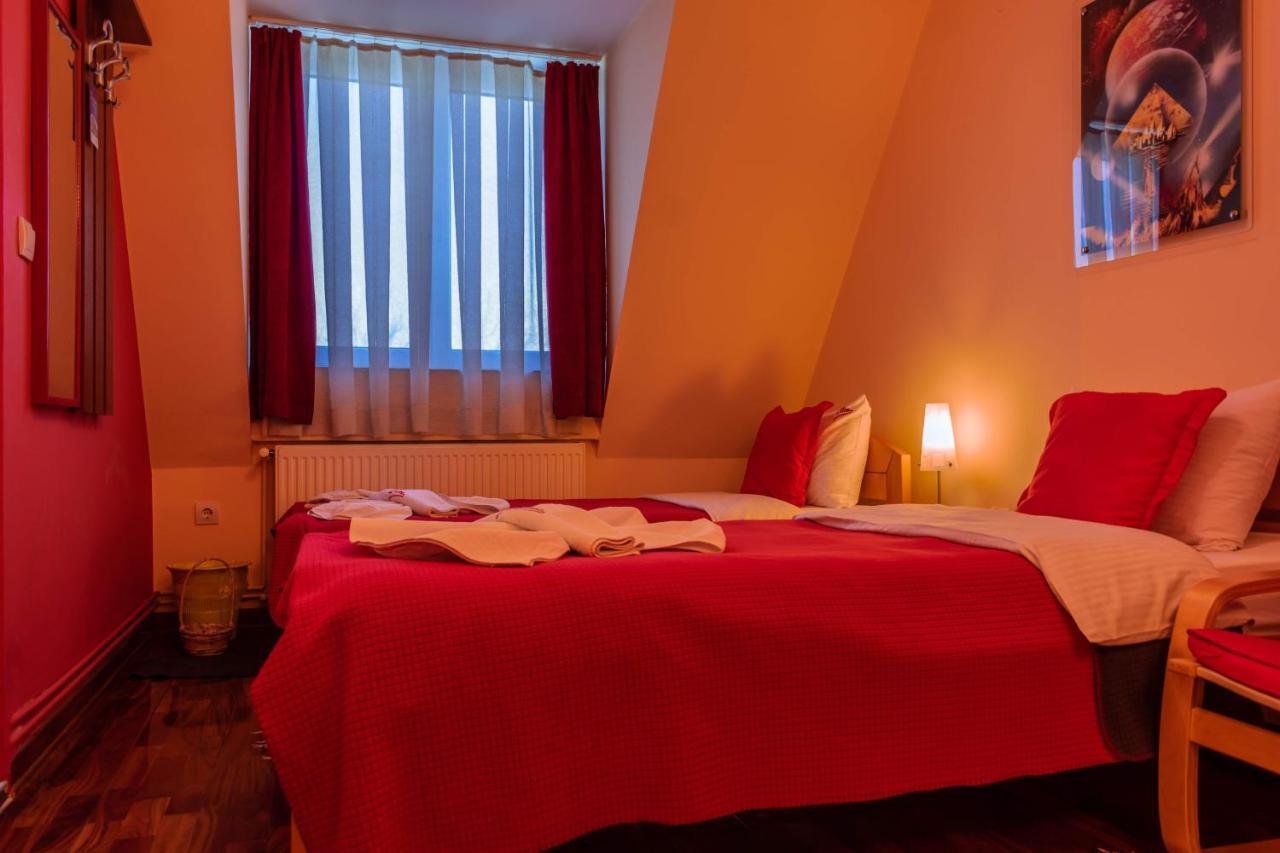 Garni Hotel Lama Крагуєваць Екстер'єр фото